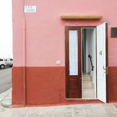 Vista Mare Holidayz Bed and Breakfast 3*